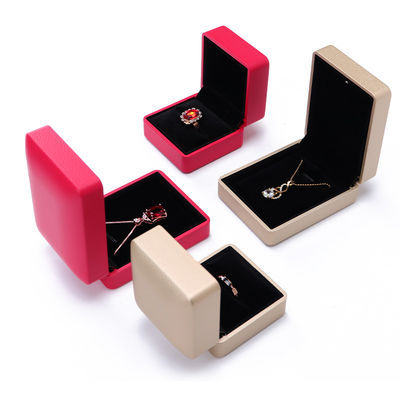 Custom Logo Silk Screen Print LED Jewelry Bag с светлой и Hanhong Датой красной кожей