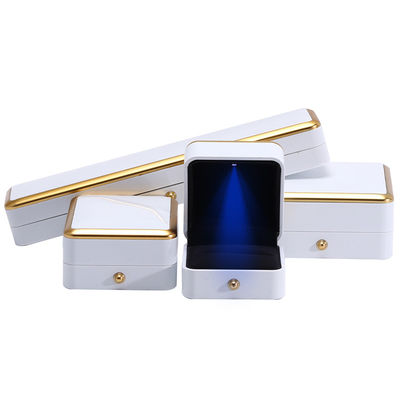 Коробка для ювелирных изделий на заказ, упаковка золотая, пластиковая ювелирная коробка с светодиодным освещением