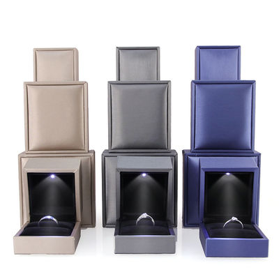 Ювелирный пакет для Hanhong Custom Logo Luxury faux leather silver LED box Свяжитесь с нами