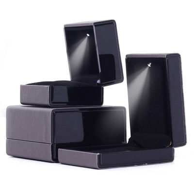 Купить Hanhong Custom Logo LED Light Jewelry Packaging Box в сером цвете для браслета Ожерелье и кольцо online manufacture