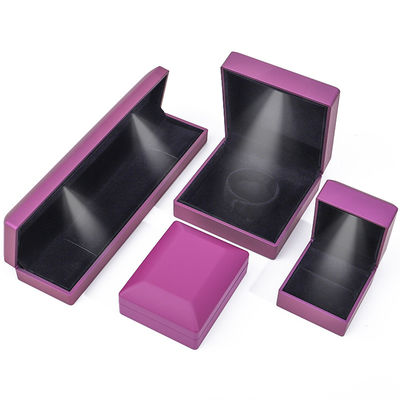 Custom Logo Rectangle Purple LED Jewelry Box для розничной продажи в прямоугольной форме