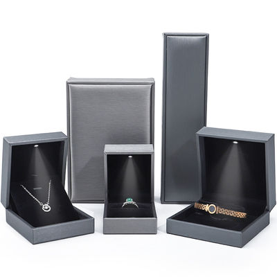 Серая легкая кожаная светодиодная ювелирная коробка роскошная упаковка для браслета Ожерелье кольцо