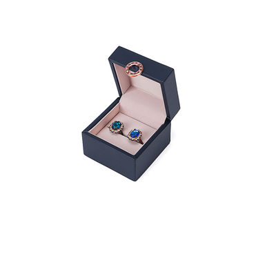 Голубая четырехлистная клевер Luxury PU Leather Jewelry Box с пользовательским логотипом и горячей штампочкой