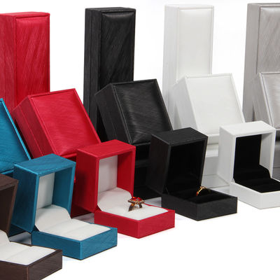 Custom Logo Printed Ring Box Hanhong 2022 Black Lining PU Leather Jewelry Package Set (Сет ювелирных изделий из кожи с черной подкладкой)