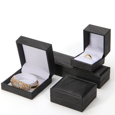 Custom Logo Printed Ring Box Hanhong 2022 Black Lining PU Leather Jewelry Package Set (Сет ювелирных изделий из кожи с черной подкладкой)