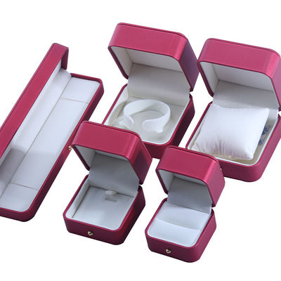 Купить Hanhong Custom Red PU Leather Jewelry Packaging Box for Wedding Necklace Earrings Ring (Ханхунг) - специальная красная PU кожаная ювелирная коробка для брачных ожерельев и сережек online manufacture