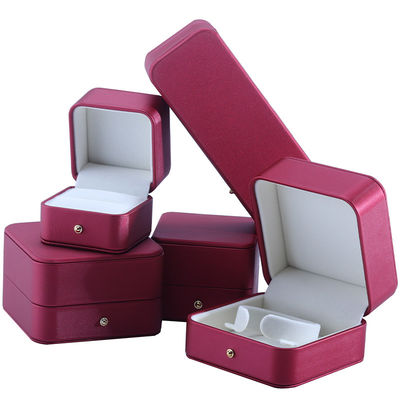 Hanhong Custom Red PU Leather Jewelry Packaging Box for Wedding Necklace Earrings Ring (Ханхунг) - специальная красная PU кожаная ювелирная коробка для брачных ожерельев и сережек