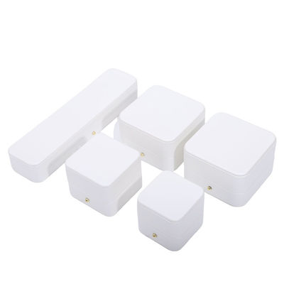 Белый PU Leather Jewelry Packaging Box for Wedding Necklace Earrings Ring 9.5*9.5*6 см.
