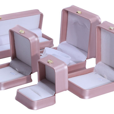 Купить Luxury Gold Crown Design PU Leather Jewelry Package Box for Bracelet Necklace Ring (Люксовый золотой дизайн кожевенного ювелирного изделия) online manufacture