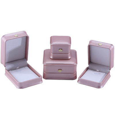 Luxury Gold Crown Design PU Leather Jewelry Package Box for Bracelet Necklace Ring (Люксовый золотой дизайн кожевенного ювелирного изделия)