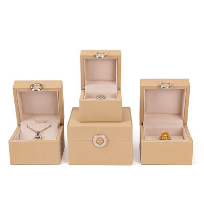 Custom Hot Stamping Logo Four-Leaf Clover PU Leather Jewelry Box для кольцов индивидуального размера