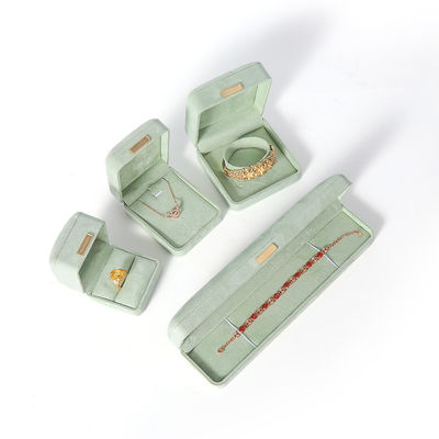 Восьмиугольная шкатулка для драгоценностей из светло-зеленого бархата, настраиваемая откидная шкатулка для драгоценностей с золотой нашивкой