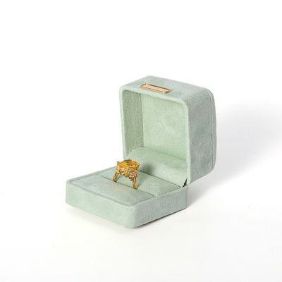 Восьмиугольная шкатулка для драгоценностей из светло-зеленого бархата, настраиваемая откидная шкатулка для драгоценностей с золотой нашивкой