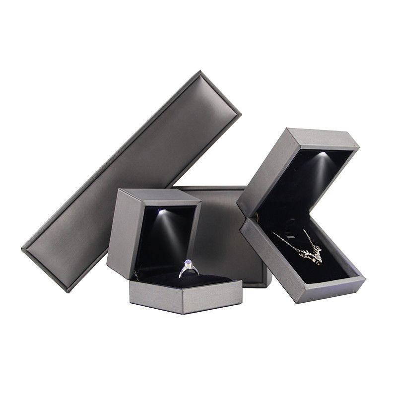 Ювелирный пакет для Hanhong Custom Logo Luxury faux leather silver LED box Свяжитесь с нами